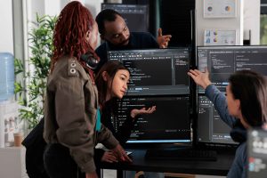 Revisión código profesional Genabyte desarrollo web personalizado